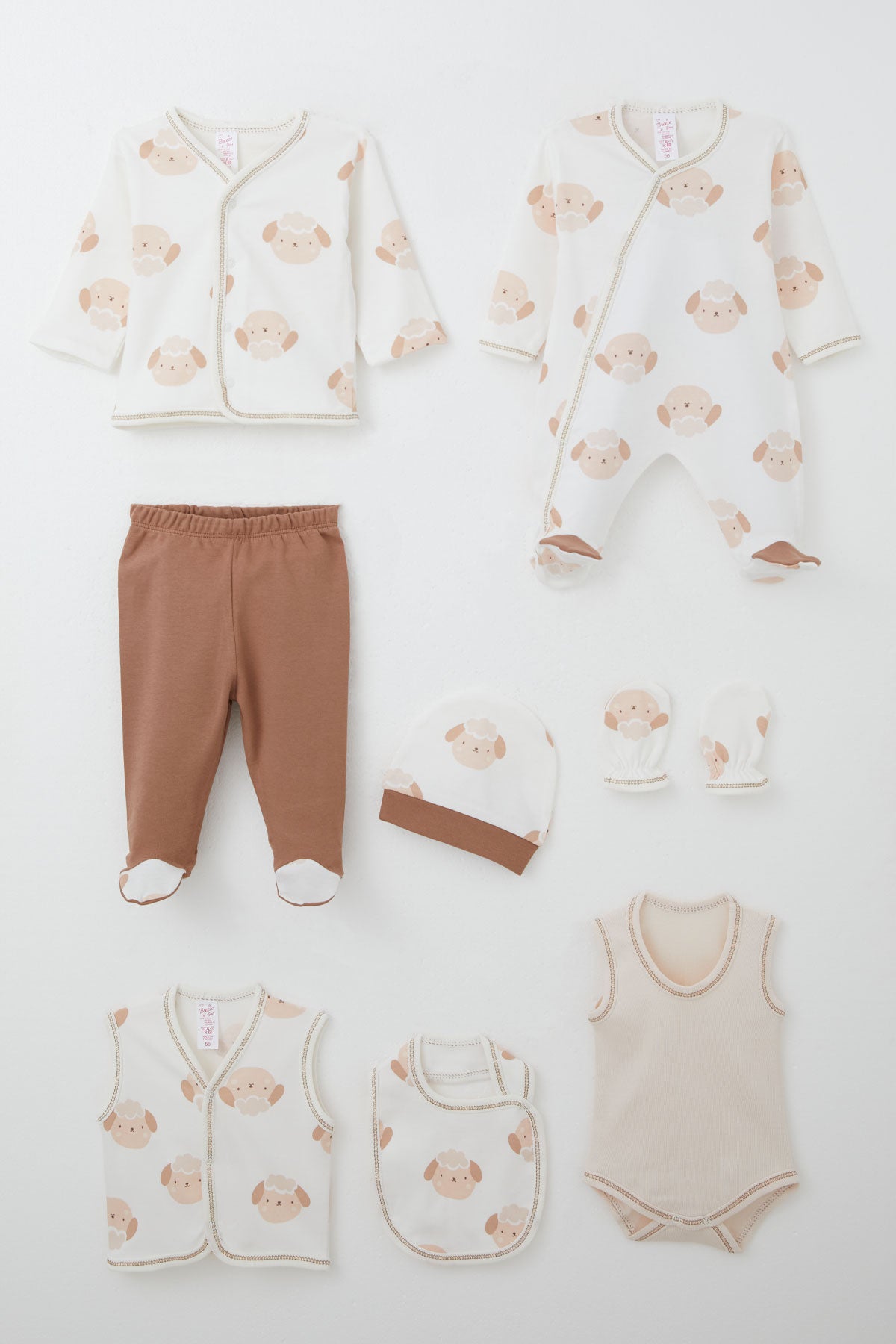 8-Piece Sheep Baby Set-100% Cotton – unisex gift set 0–3 months

