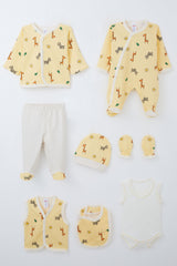 8-piece giraffe print newborn baby clothing gift set in organic cotton

