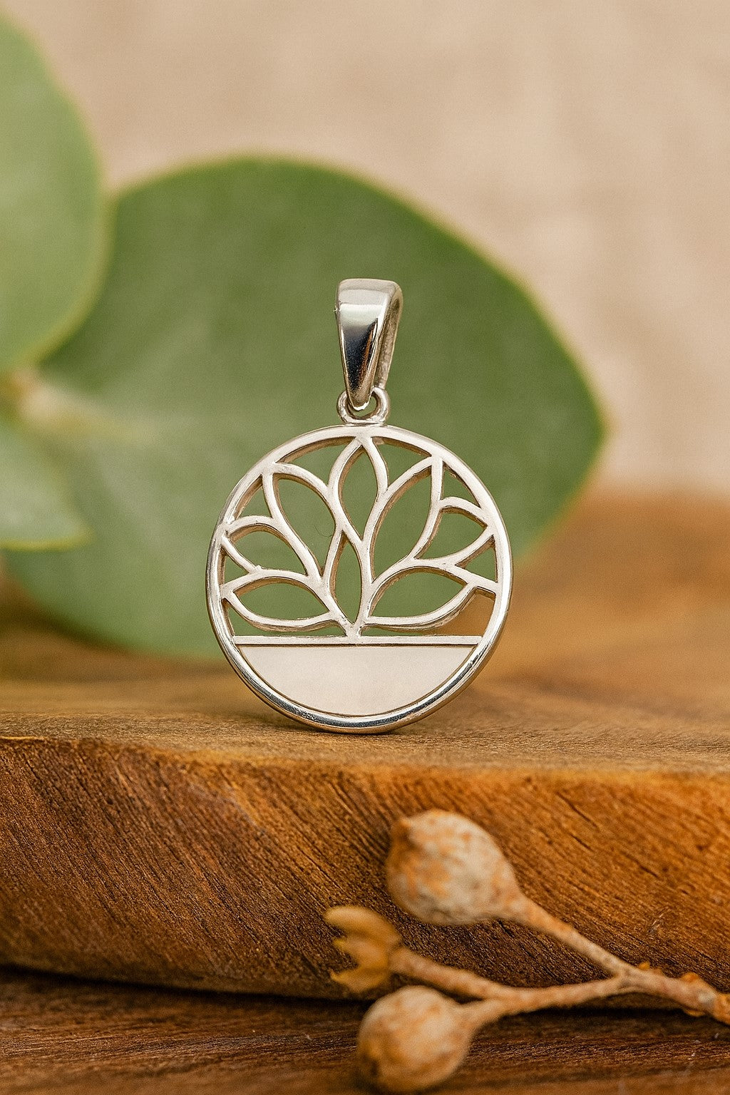 925 Sterling Silver Lotus Flower Pendant 