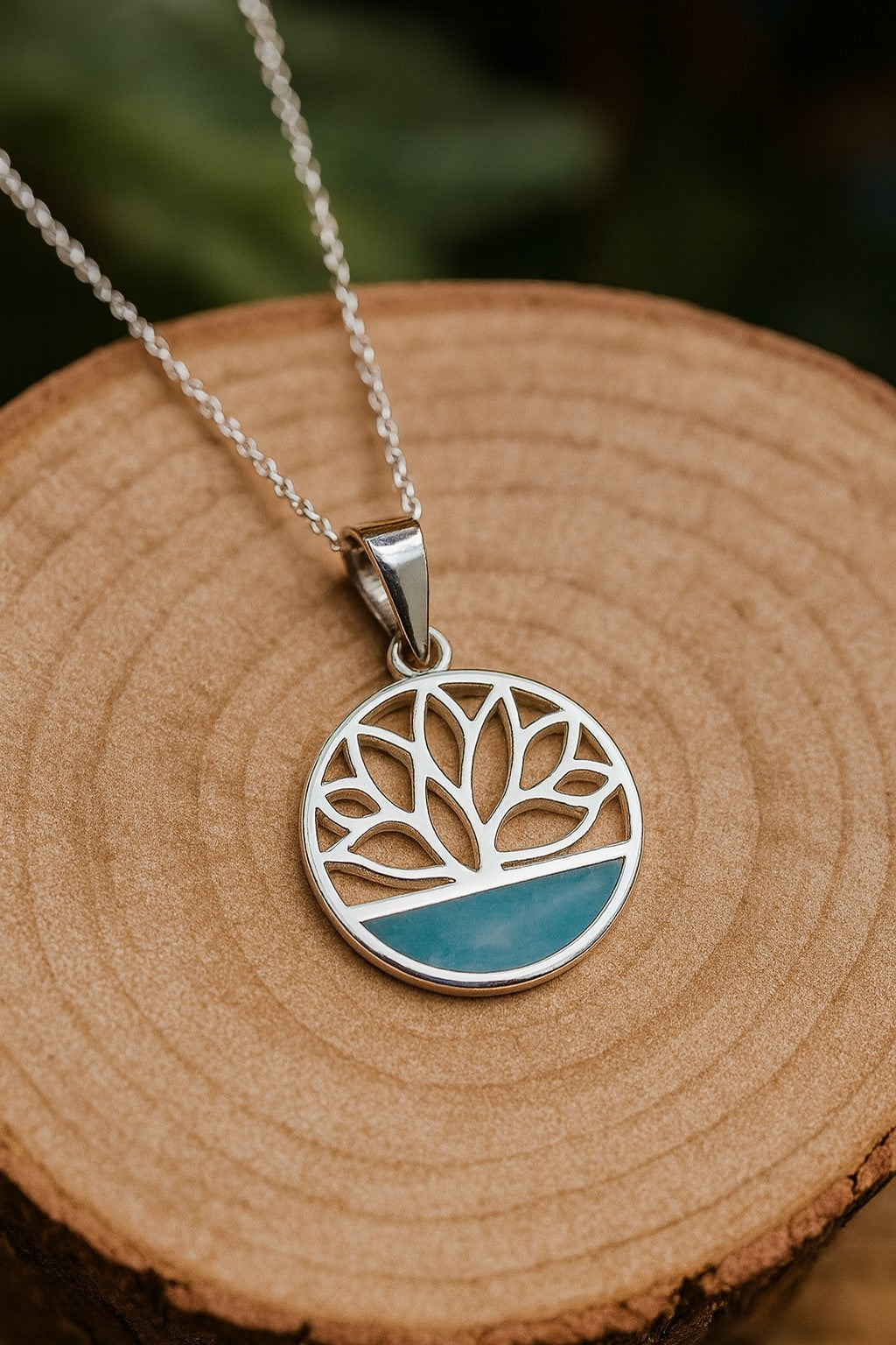 925 Sterling Silver Lotus Flower Pendant 
