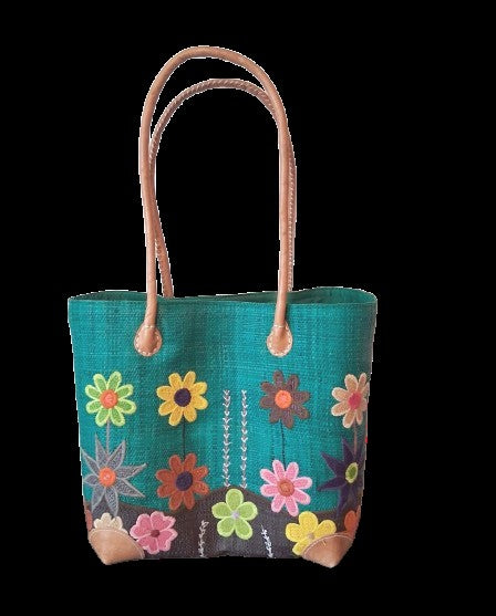 Medium Fair Trade Madagascar Basket – Handcrafted Floral Design