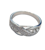925 Silver Crossover Ring – Modern Design, Timeless Shine