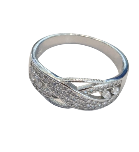 925 Silver Crossover Ring – Modern Design, Timeless Shine