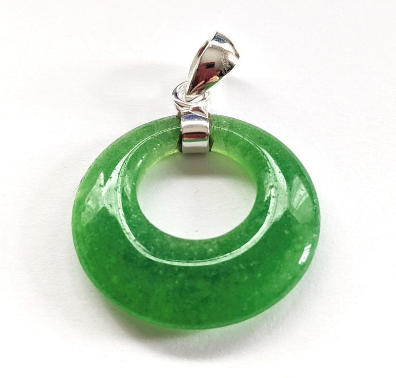 sterling silver pendant with jade stone