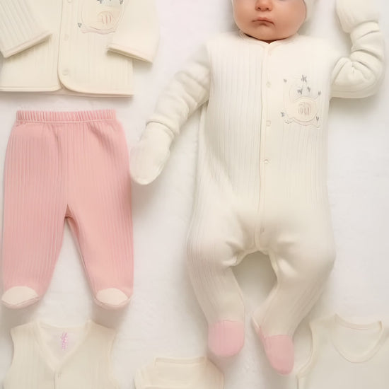 8-Piece Baby Clothing Set Swan design– 100% Cotton