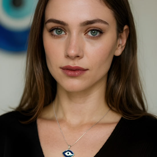 925 Sterling Silver Blue evil eye pendant